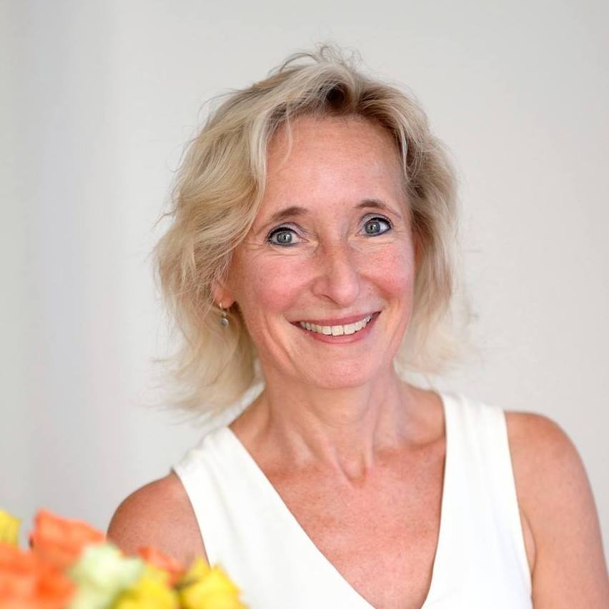 Mein Name ist Dr. Susanne Natiesta, ich bin Ärztin für Allgemeinmedizin und dipl. Lebens- und Sozialberaterin mit Schwerpunkt Supervision für ÄrztInnen in Mauer im 23. Bezirk.